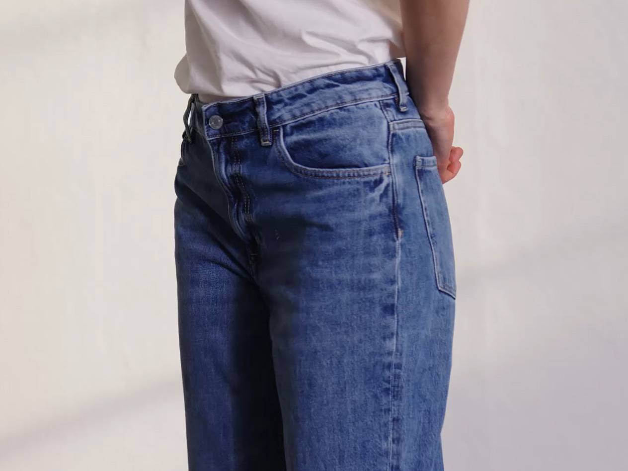 BlĂĄ jeans.